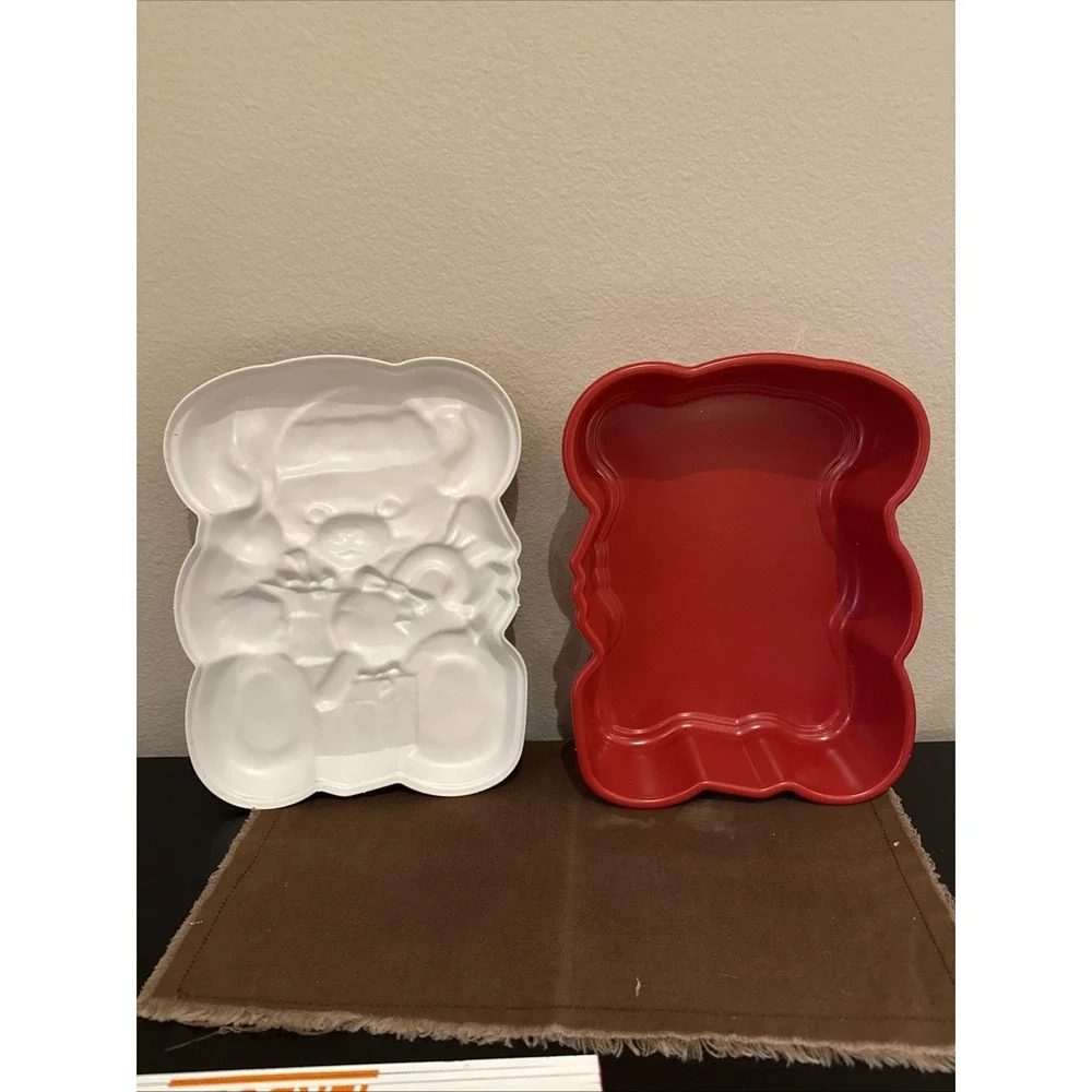 Vintage Ullman Christmas Red 3D Cookie Container Teddy Brown Bear Made‎ in USA